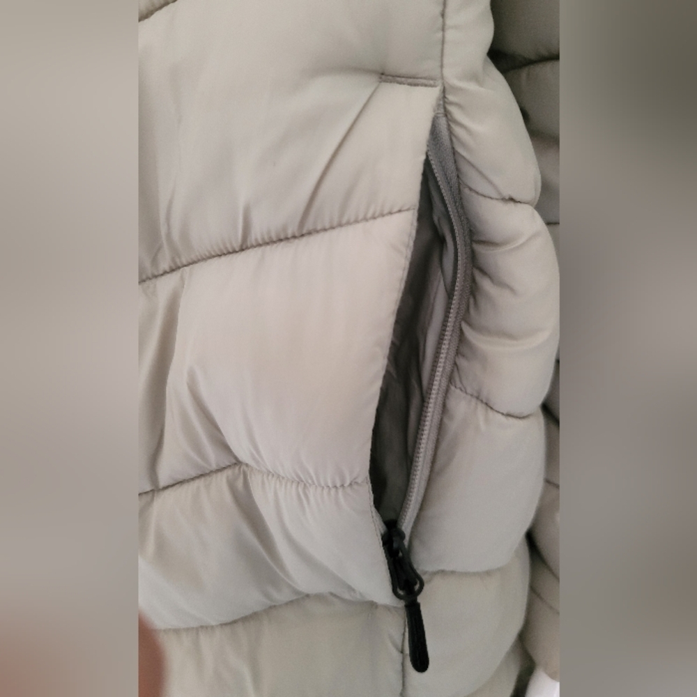 โ๏ธ SPIDER PUFFER JACKET โ๏ธ - Picture 7 of 14